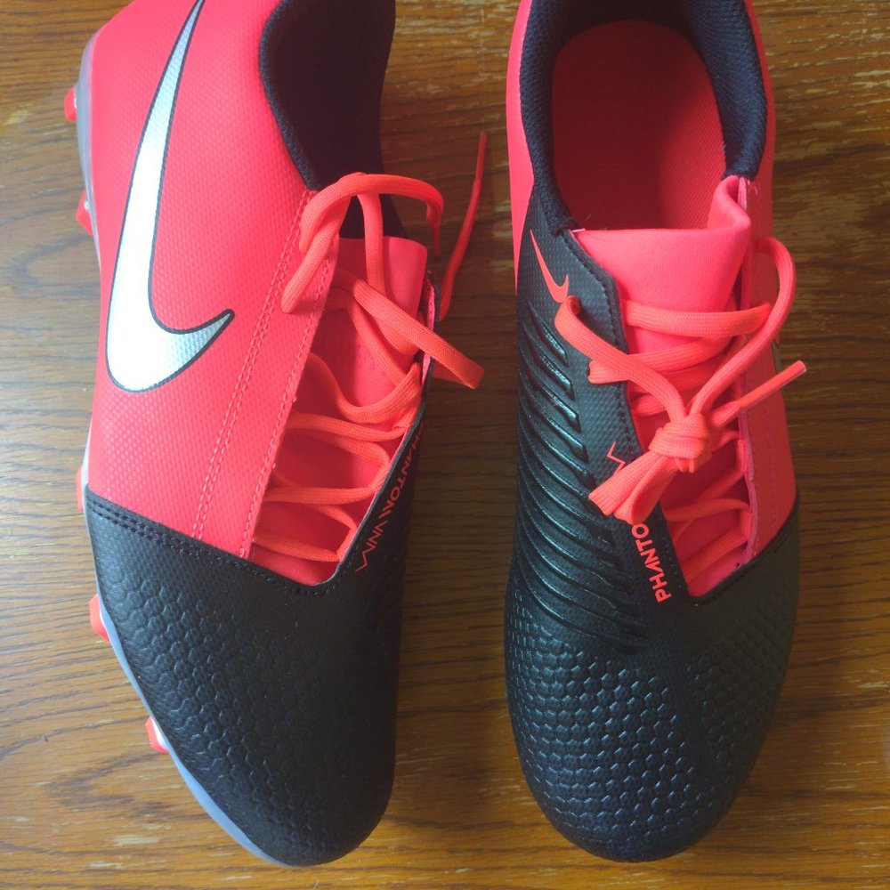 Nike Phantom Venom Academy FG Laser Crimson/Metallic Silver/Black